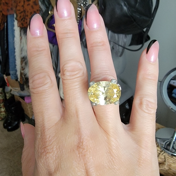 Citrine silver statement ring. - Picture 5 of 5